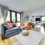 Gosciniec Skorusa By Interhome