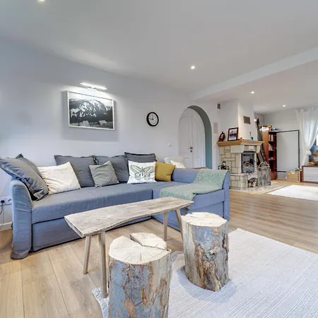 Gosciniec Skorusa By Interhome 木屋