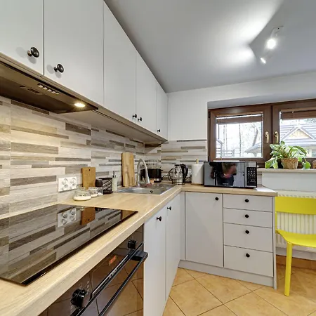 Gosciniec Skorusa By Interhome 木屋 *